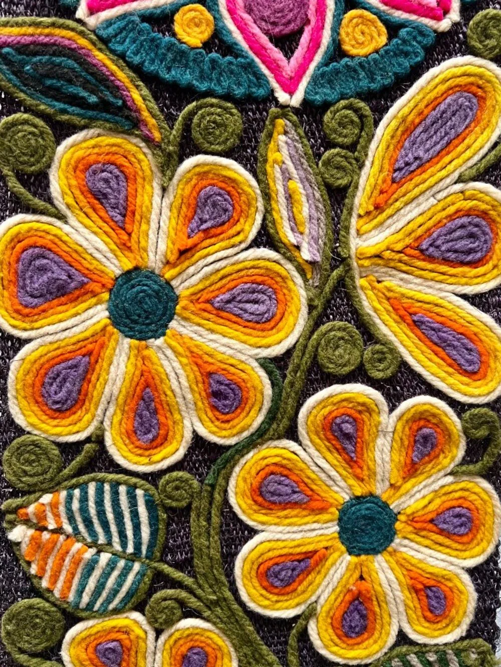 Large Vintage 70s Mexican Huichol Yarn Art Wall Hanging 58